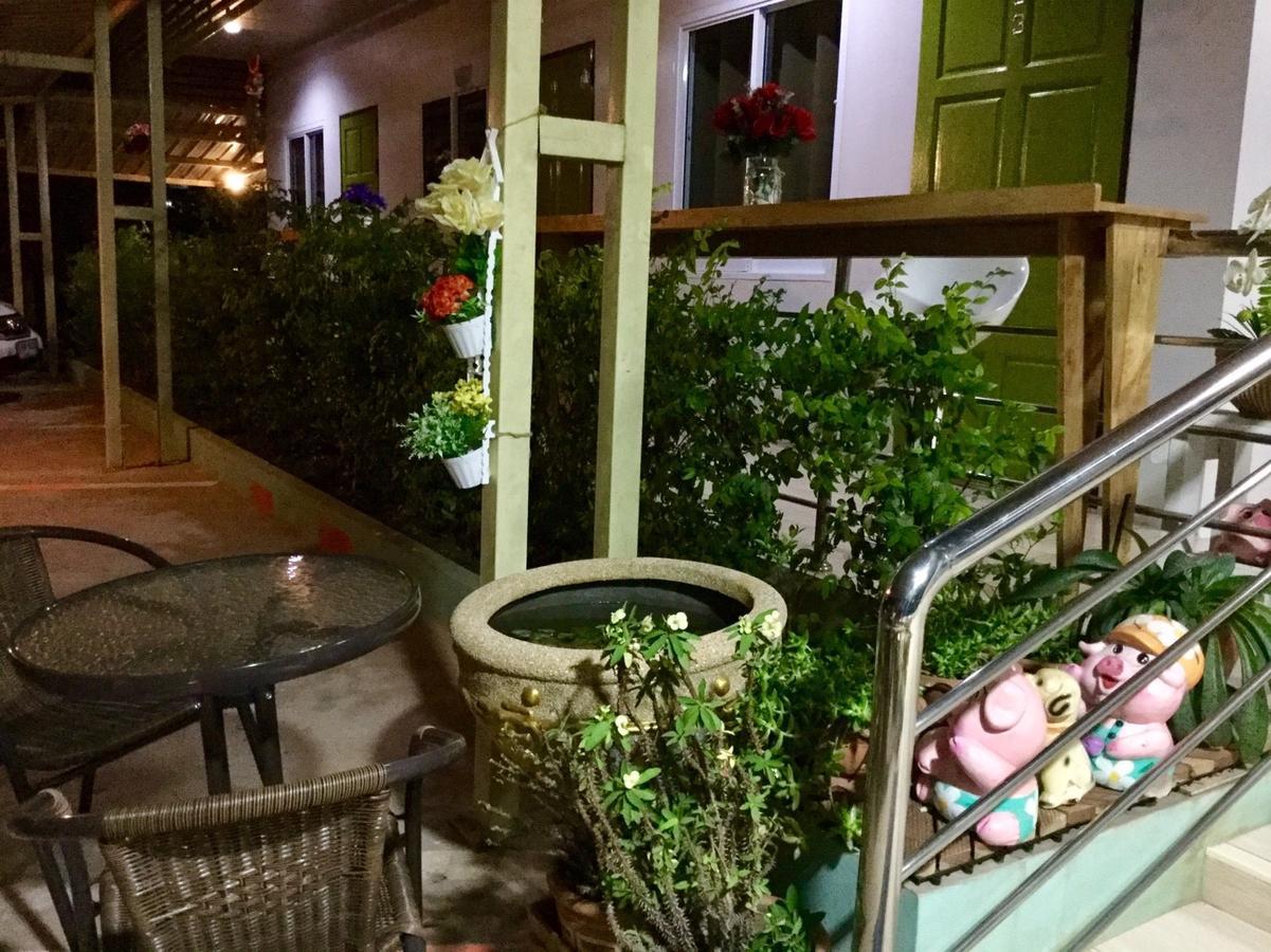 Greenhouse Apartment Nakhonphanom Kültér fotó