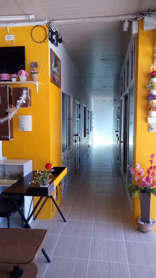 Greenhouse Apartment Nakhonphanom Kültér fotó